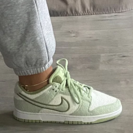 Nike Dunk Low Fleece Green - Image 4