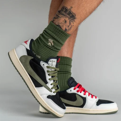 Travis Scott X Nike Air Jordan 1 Low Olive - Image 3